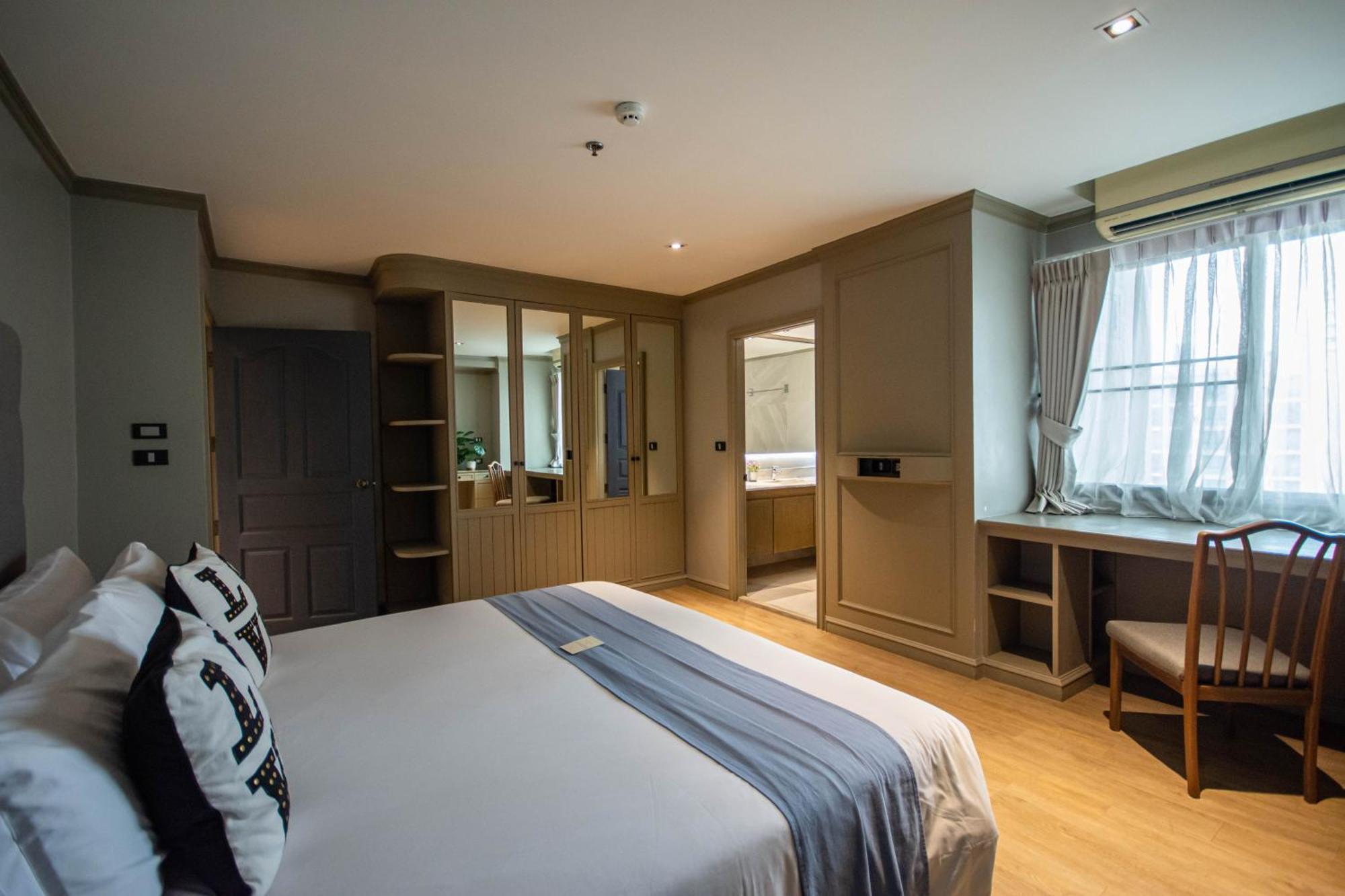 Executive Suite